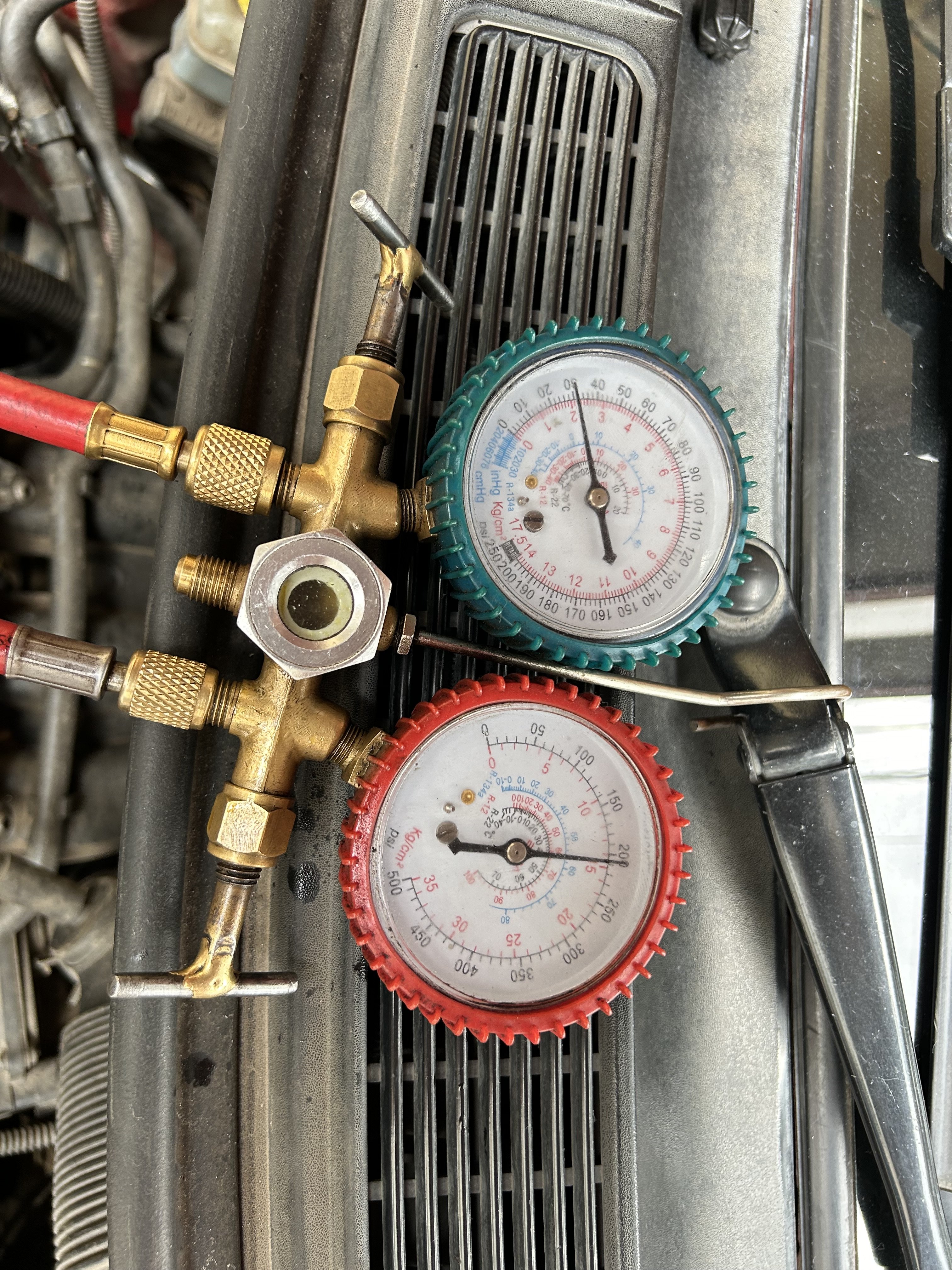 My AC Cooling Stops After 30 Minutes or so in Skoda Fabia 2008: Compressor or Electrical Problem?