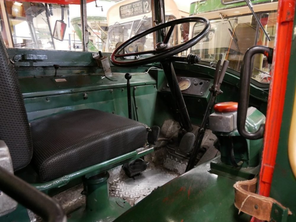Bristol-ECW-Lodekka-FS5G-Eastern-Counties-LFS-125-1965-drivers-cab-230808-s-1024x768.thumb.jpg.357934eb613de30ce2899b8b94b21bcc.jpg