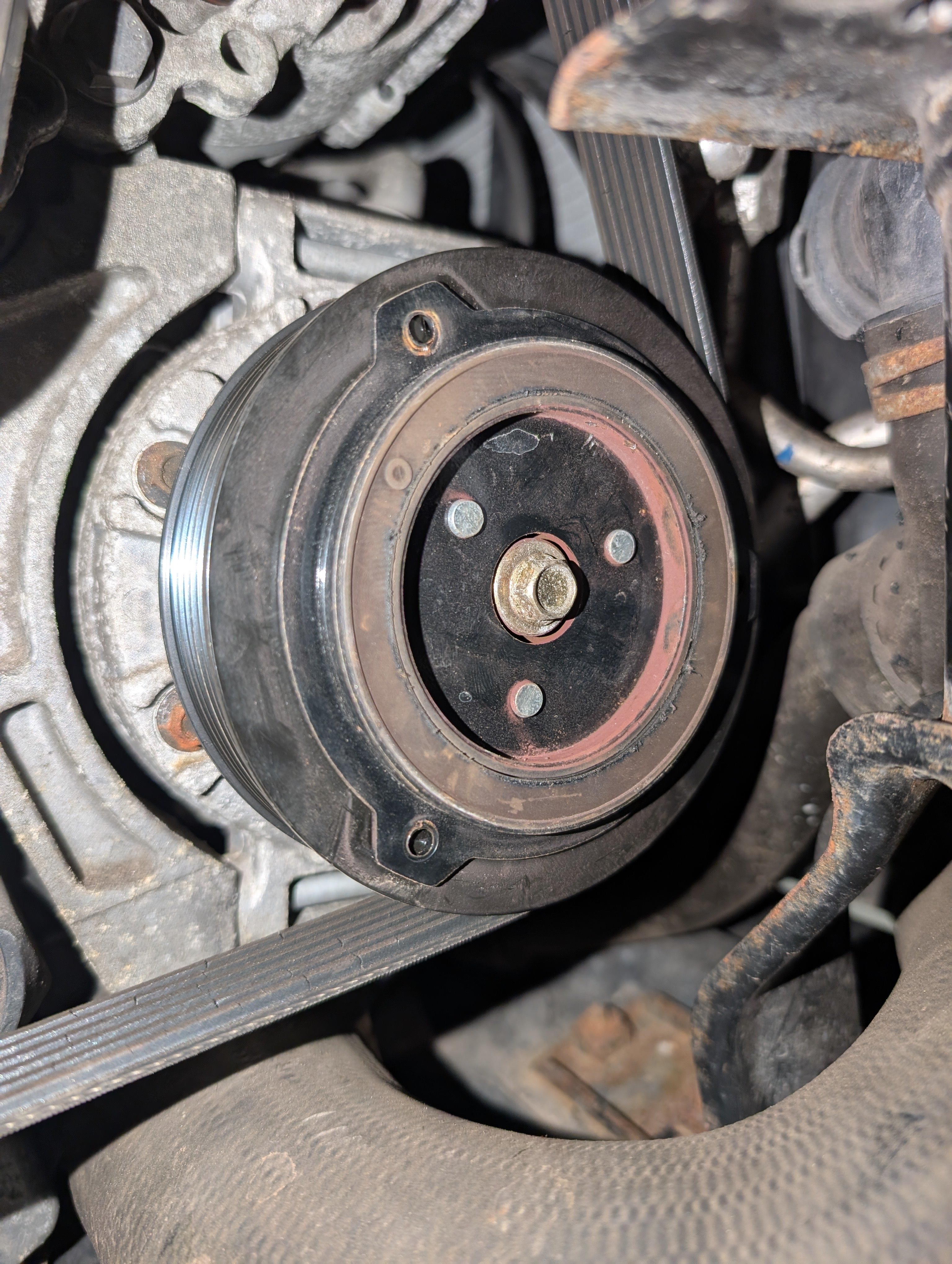 AC Compressor Pulley Failed Non standard Part Skoda Yeti BRISKODA AC Compressor Pulley Failed Non standard Part Skoda Yeti BRISKODA