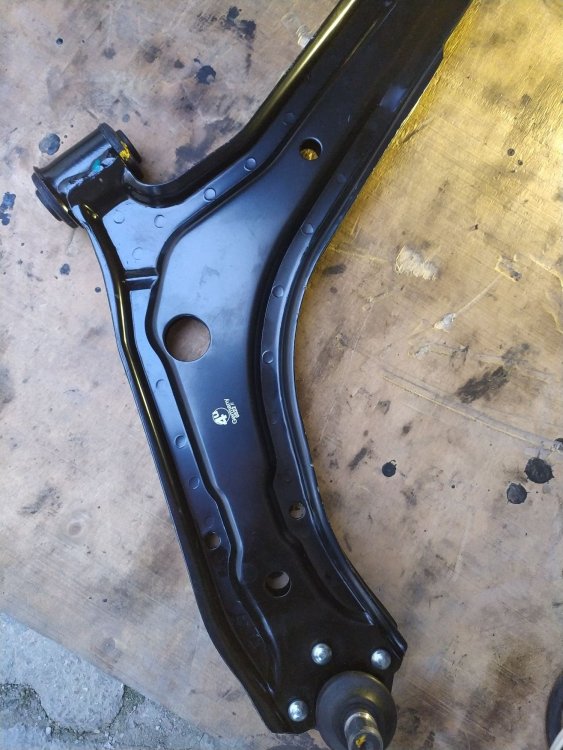 swingarm.thumb.jpg.fc3e2fac49df559589697f6bda5acc70.jpg