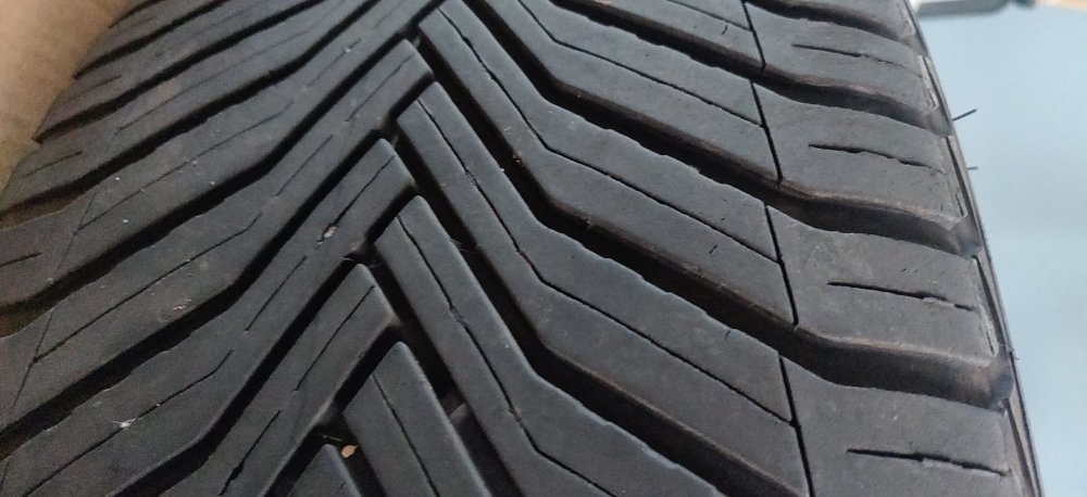 11 General tyre wear.jpg