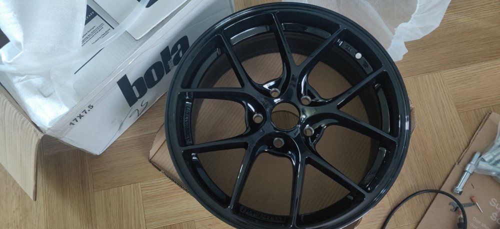 20250306 03 Wheels uncovered.jpg