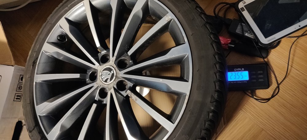 20250308 18 Old wheel weight.jpg