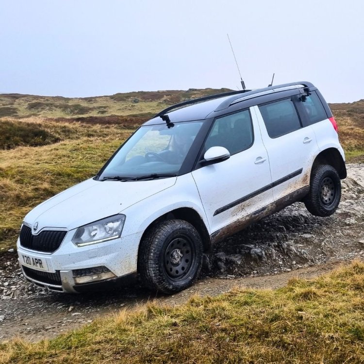 Yeti3Wheels.jpg