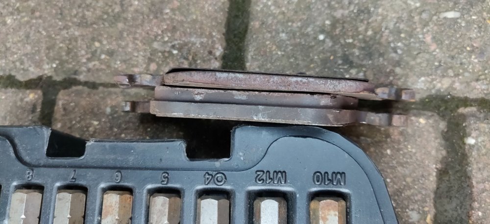 20250425 04 Rear left pad thickness.jpg