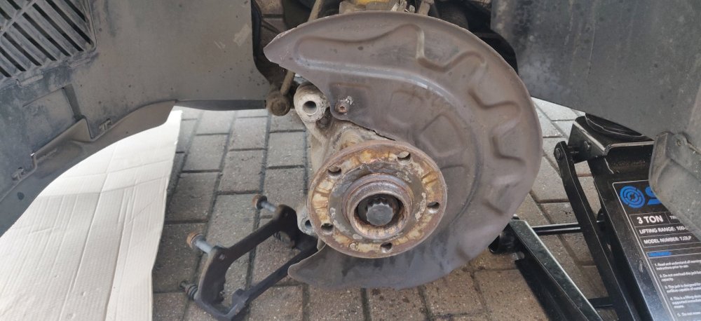 20250427 10 Front left disassembled.jpg