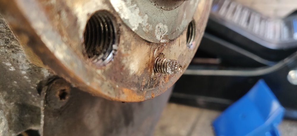 20250427 12 Bolt coming free.jpg