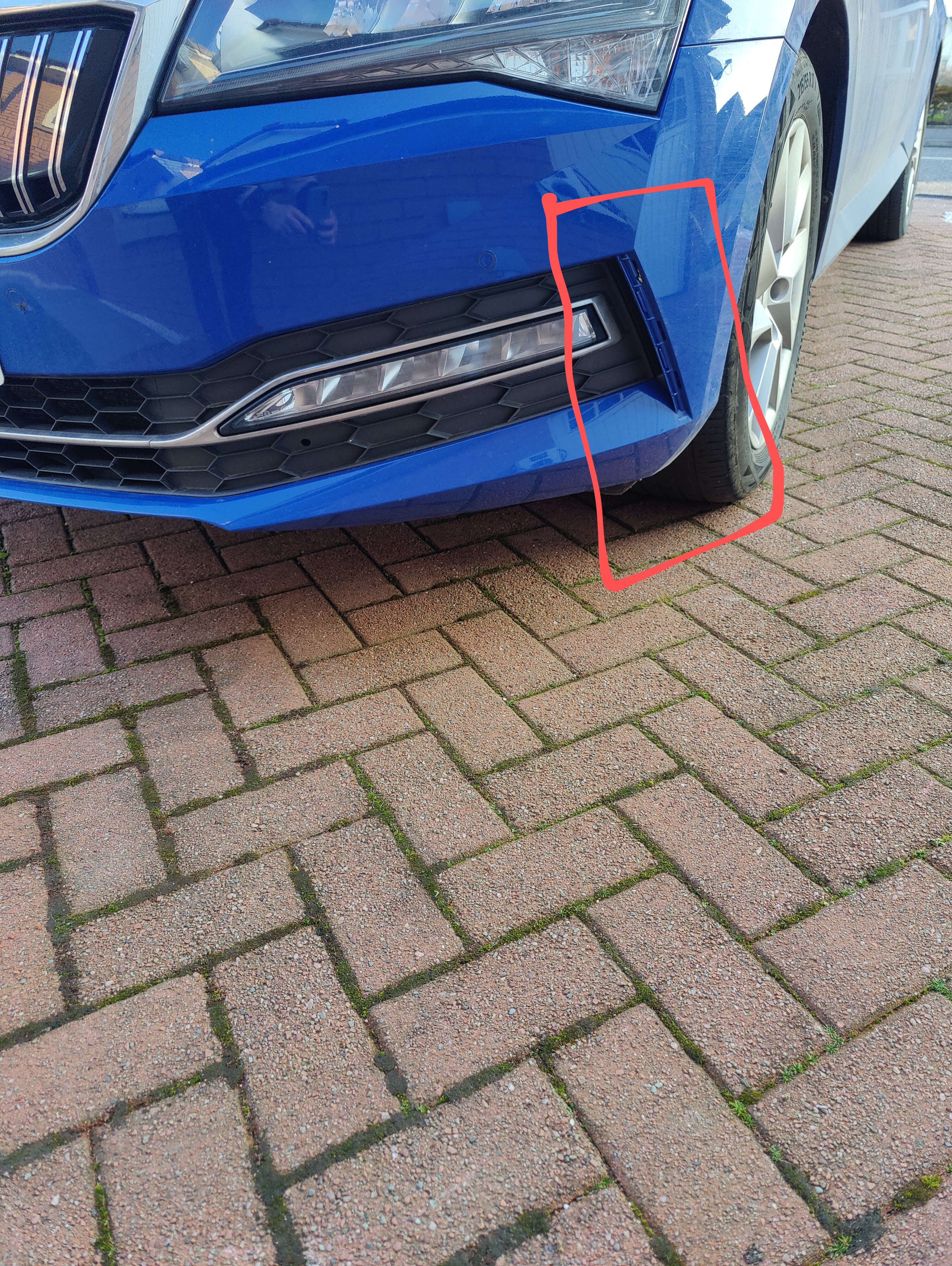 Missing Chrome Trim