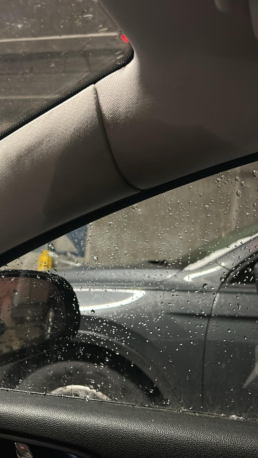 Skoda superb 2014 universal water leaking