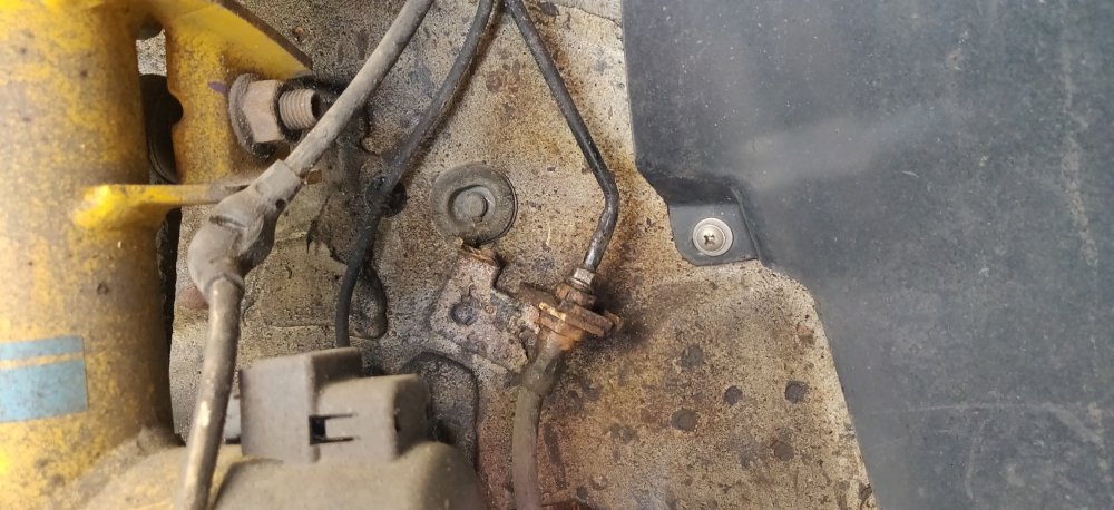 20250430 02 Move wiring out of the way.jpg