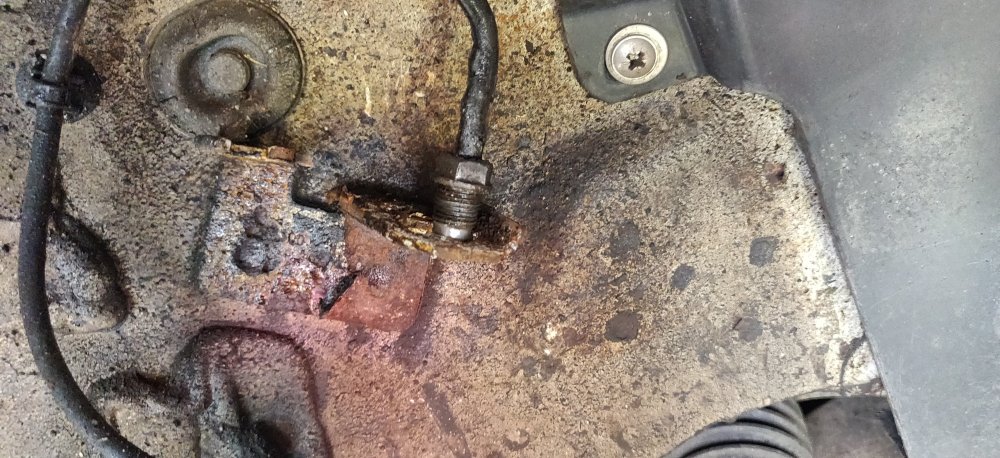 20250430 06 Brake hose removed.jpg