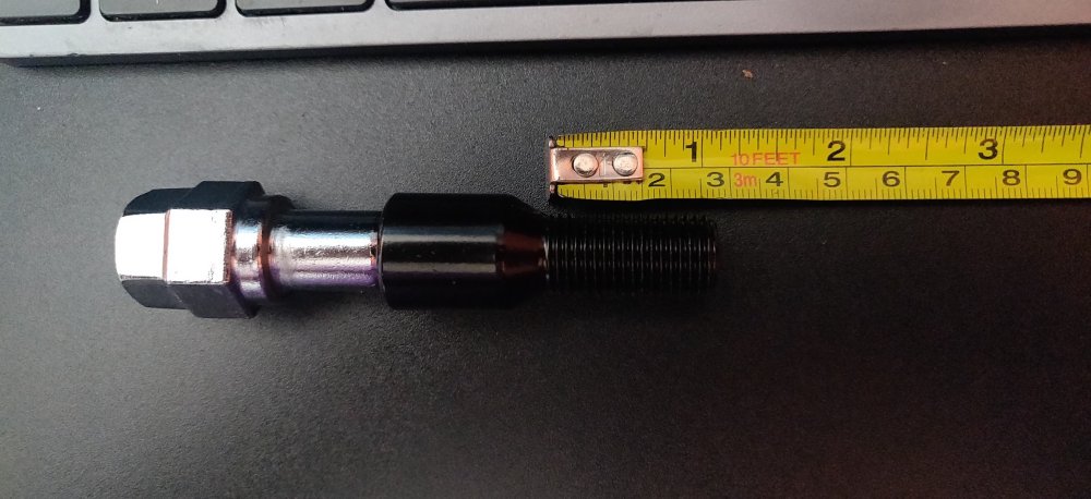 20250501 01 Wrong tuner bolts.jpg