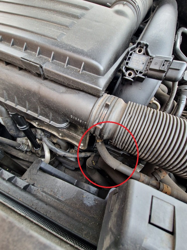 Rapid 1.2 TSI Spaceback Sport 2016 - Fuel Leak