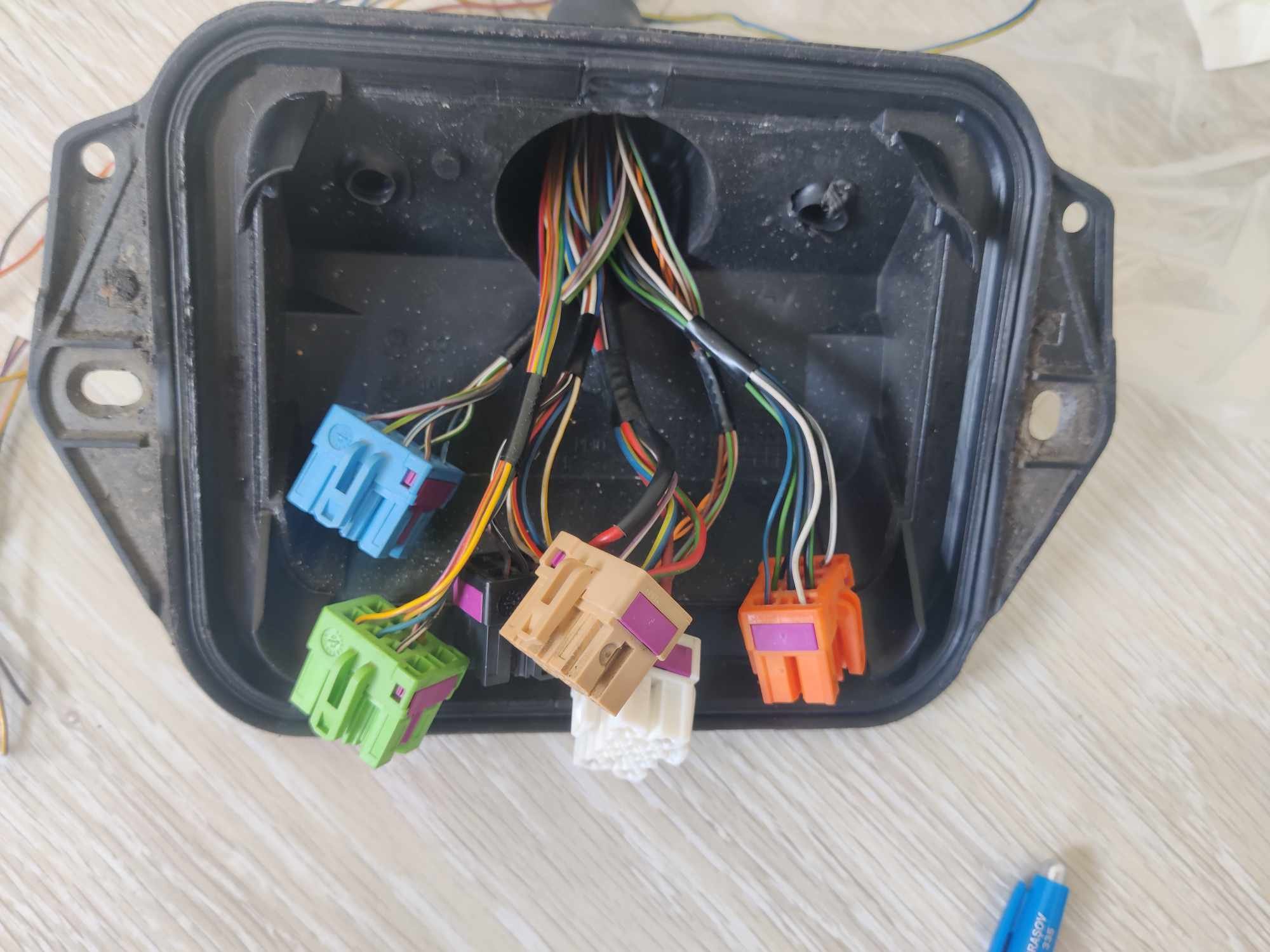 Wiring diagram for the loom under the windshield? The one that connects the ECU loom with the interior one.