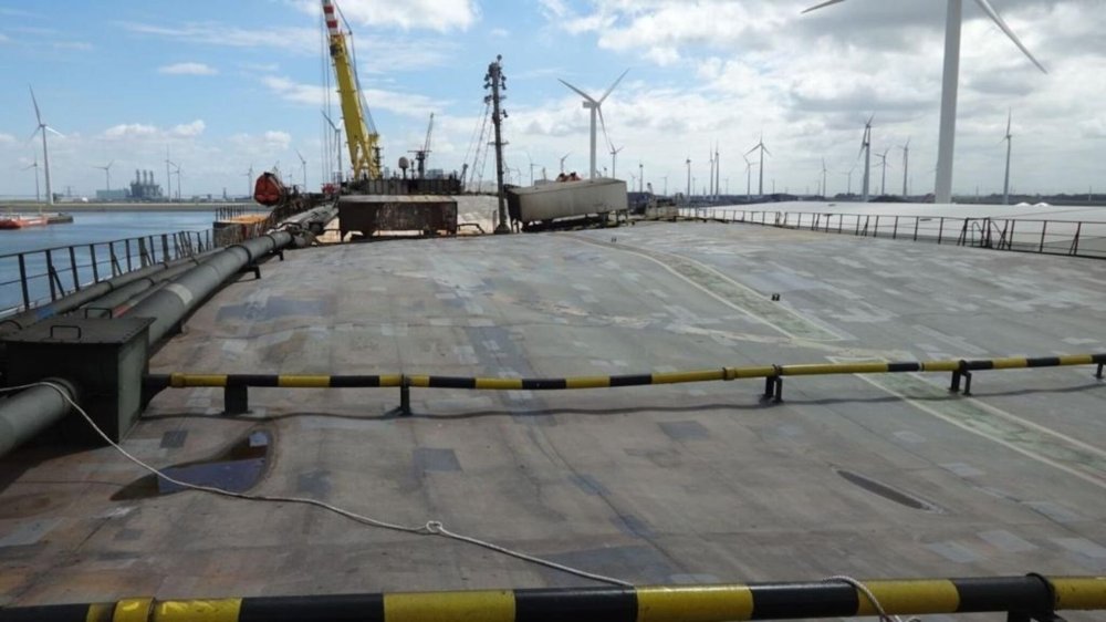 check-leaked-images-of-the-damages-inside-the-fremantle-highway-roro-ship_3.jpg