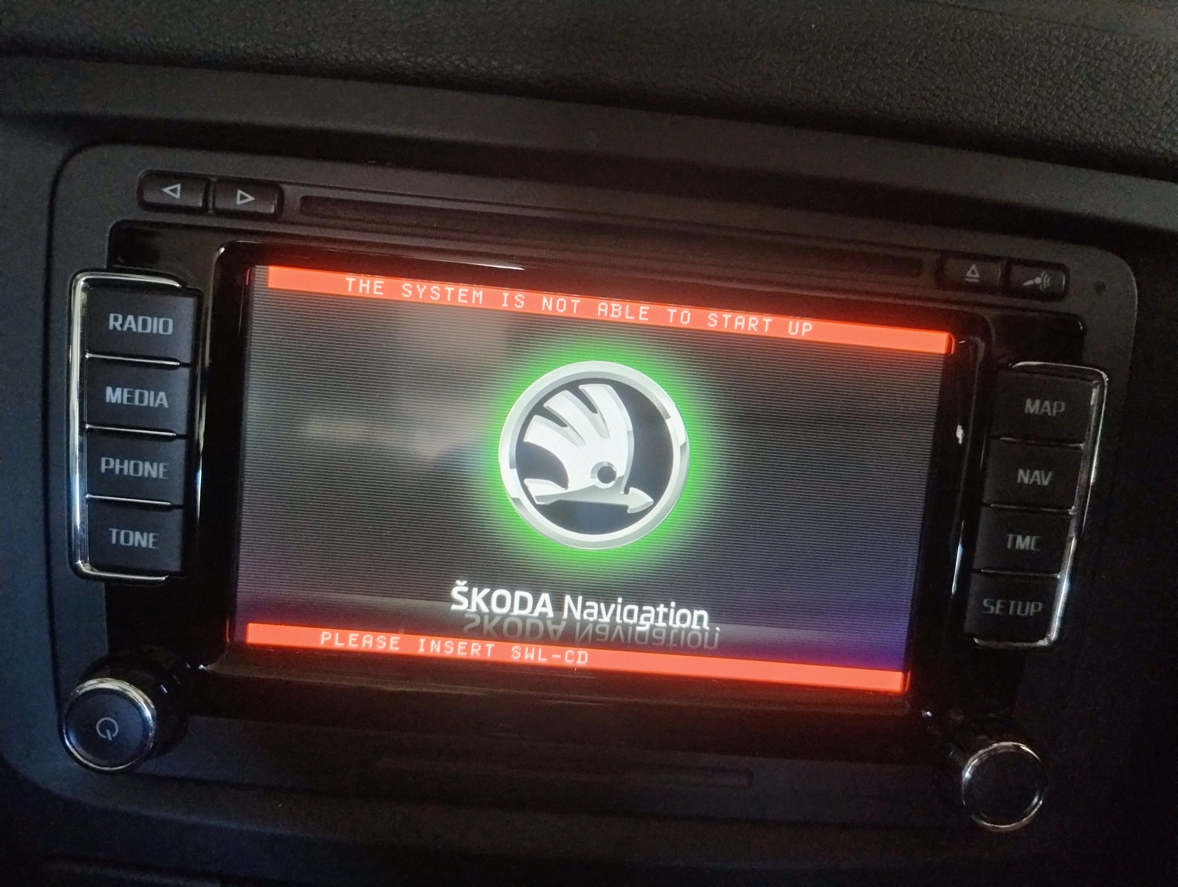 Yeti 2013 Columbus Head Unit turning off and on with a 'popping' sound
