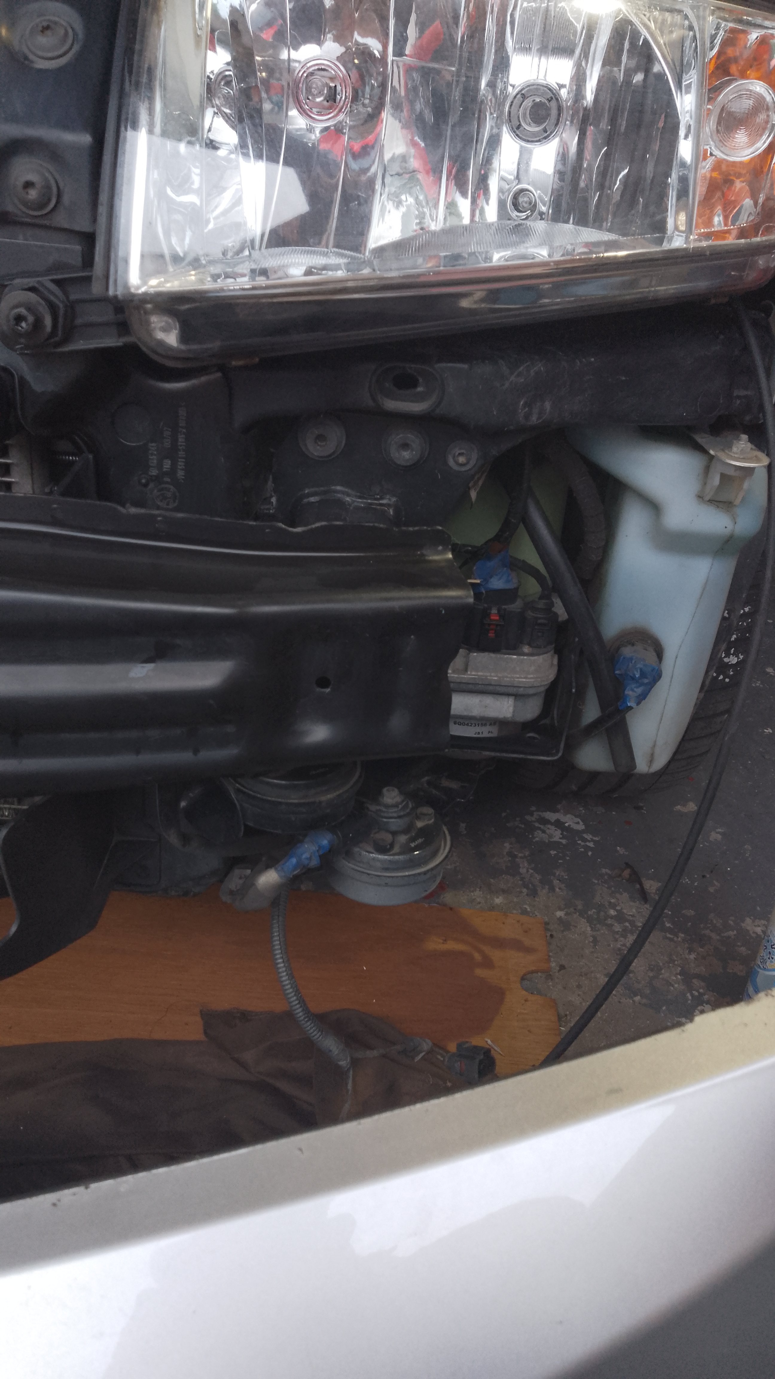 Horn mounted in correct direction?