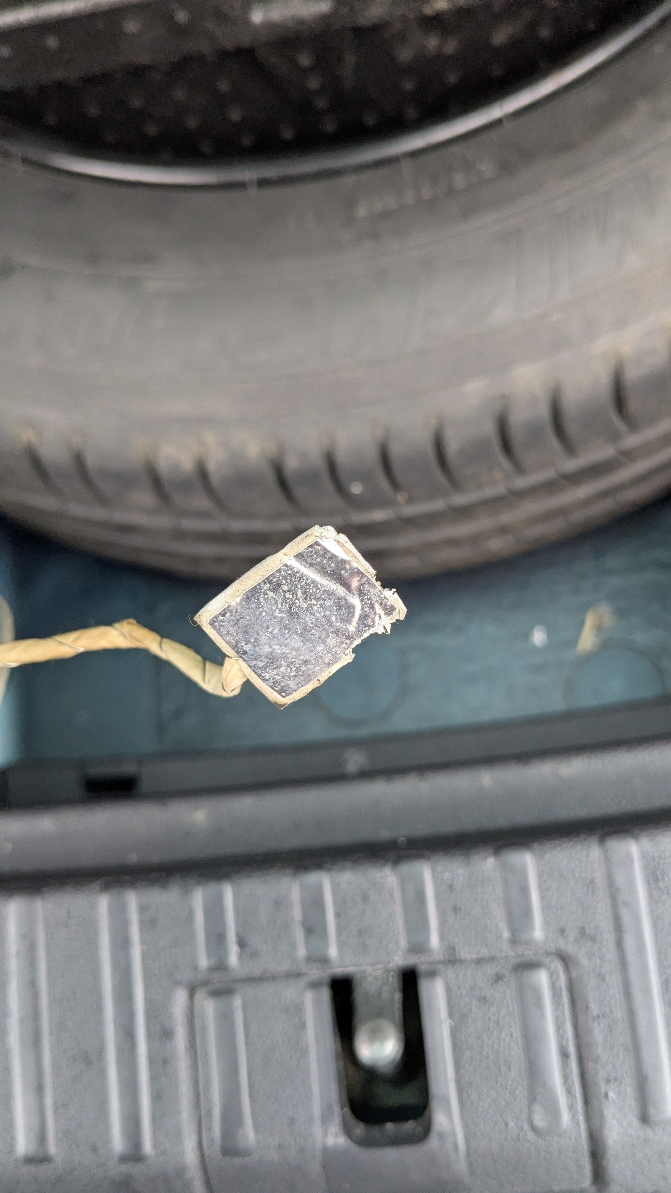 Phone scroll? and cable in spare wheel well, any ideas?