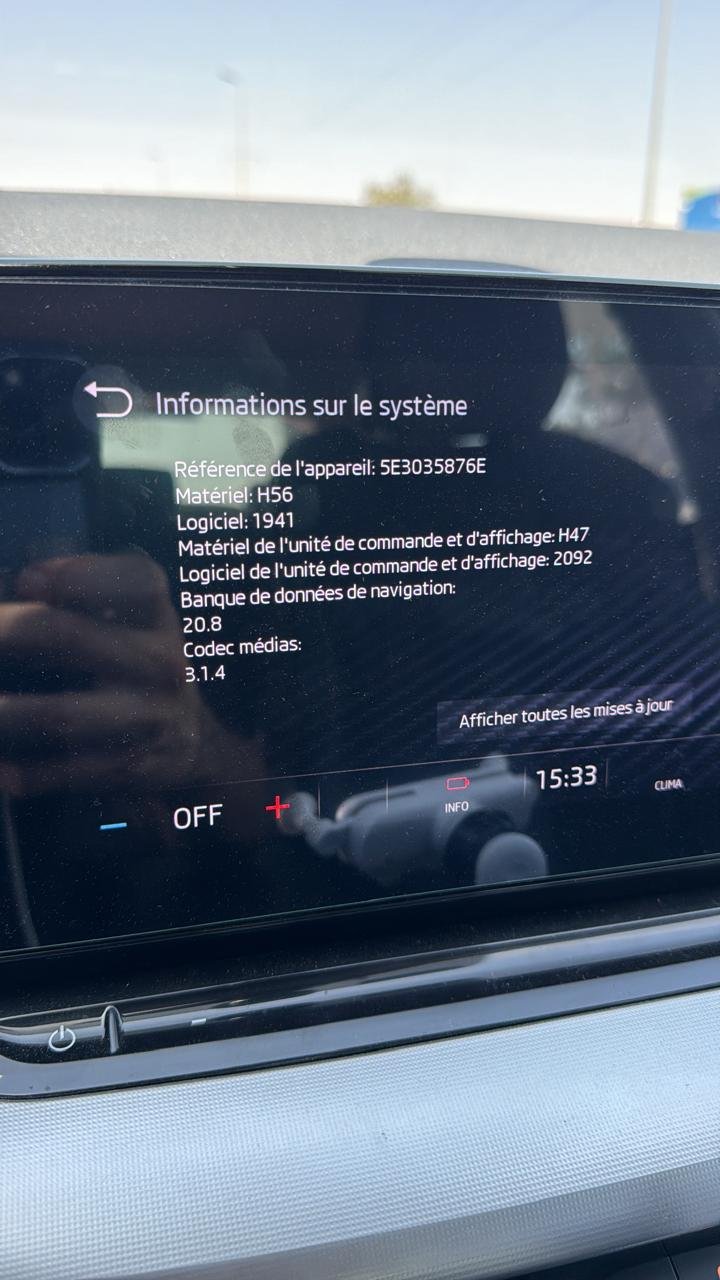 “Skoda Octavia 2022 – Infotainment System (MIB3) Keeps Restarting and Clicking”