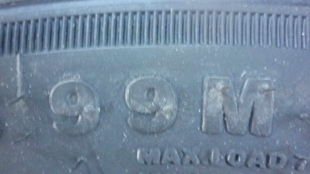 Octavia 4.5 spacesaver tyre B.jpg