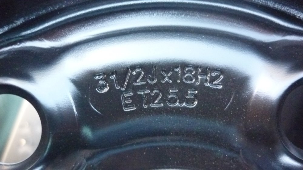 Octavia 4.5 spacesaver wheel A.jpg