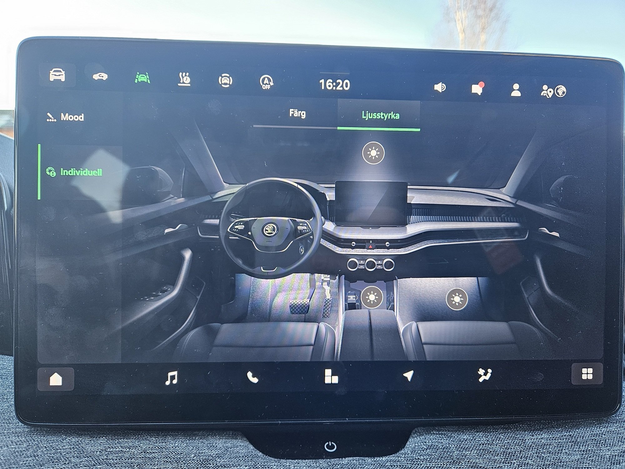 Trouble with OBD, Ambient Lightning, handle lock and other questions