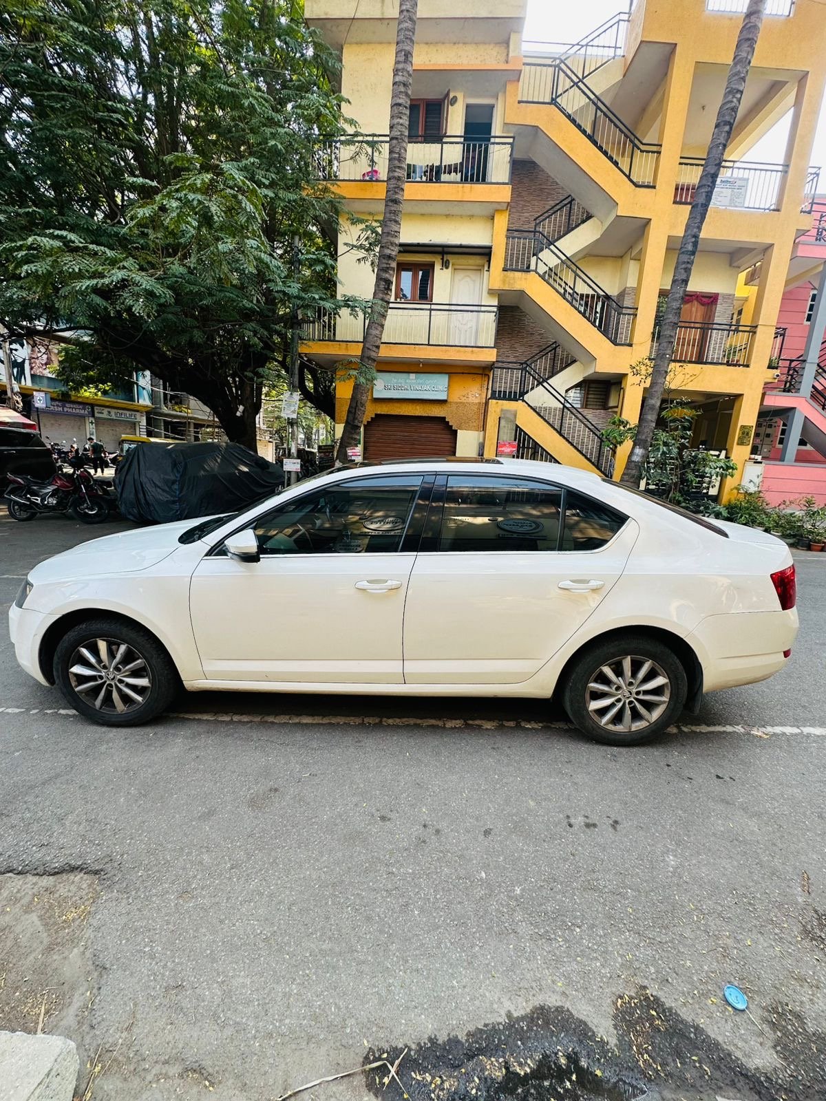 Skoda octavia 2015 2.0 tdi style plus model front suspension options
