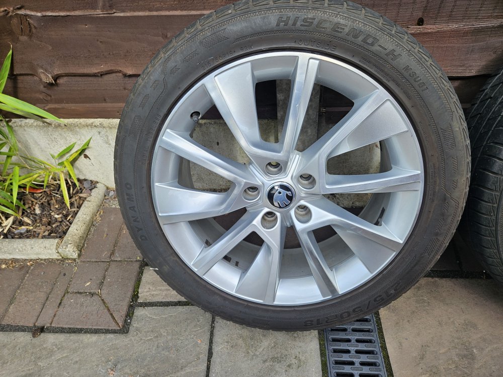 Wheel1.jpg