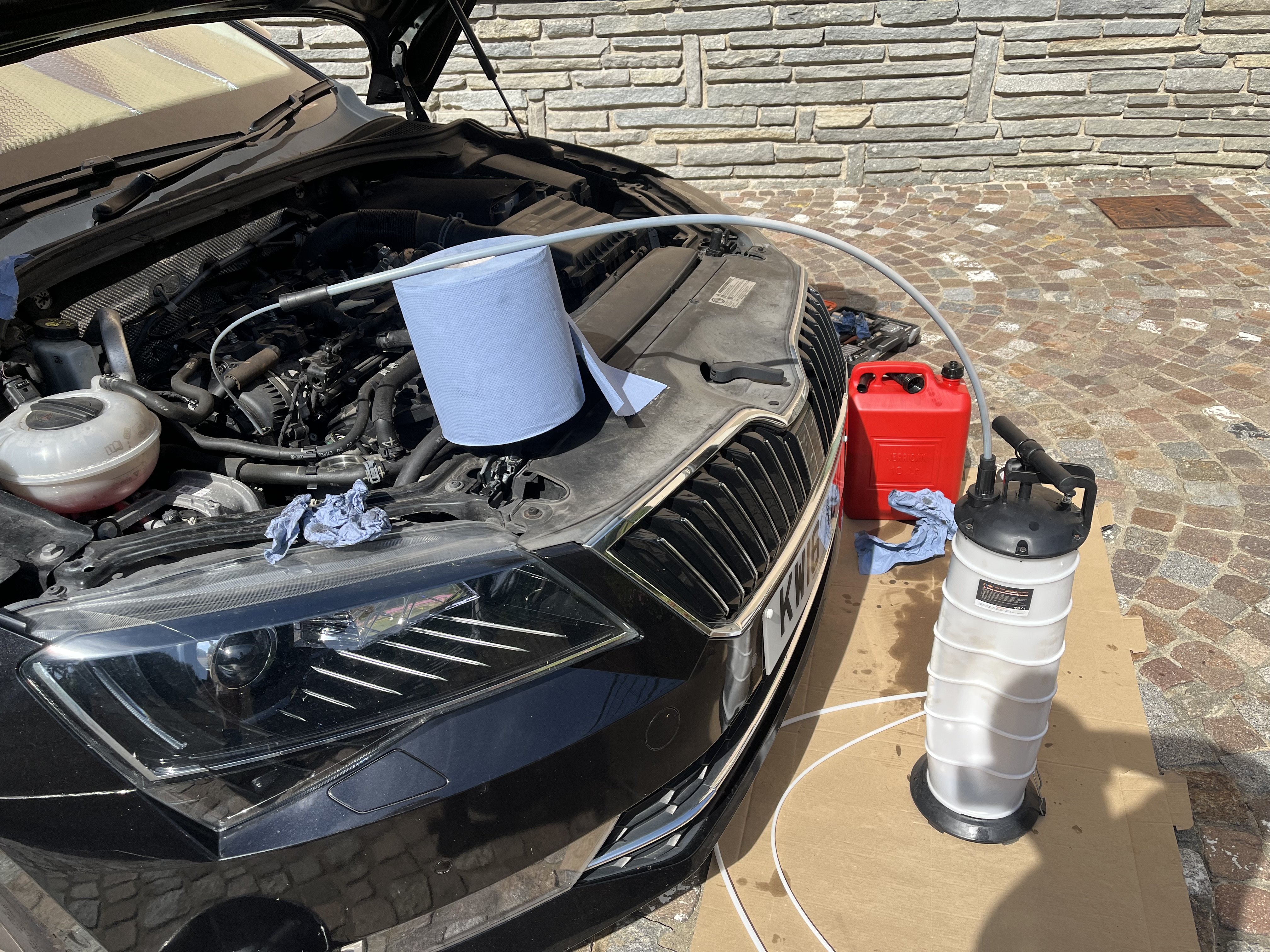 EA888.3 oil change via the dipstick