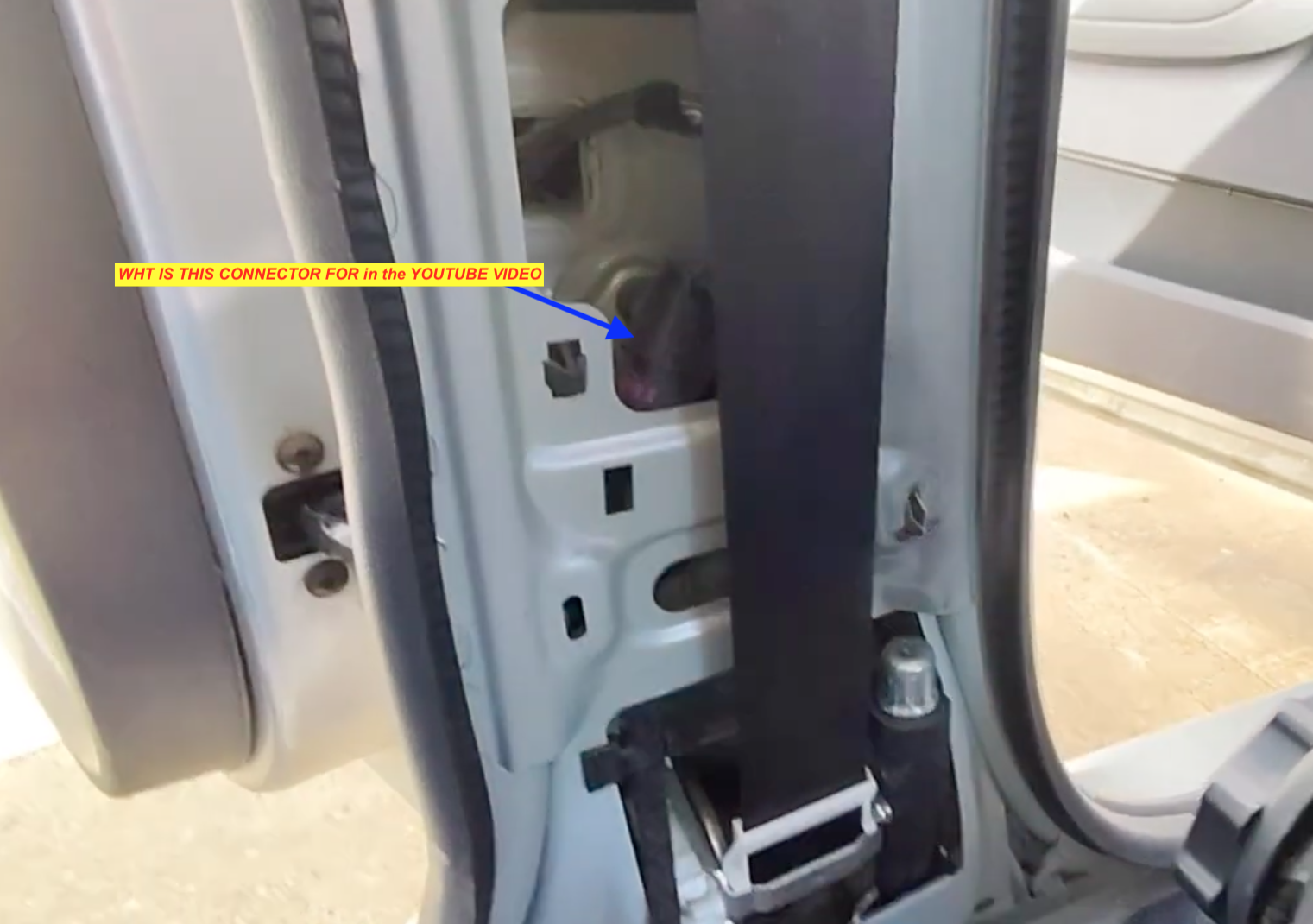 Regarding special connector 843 written on it( is it ignitor for side airbags  or earthing )