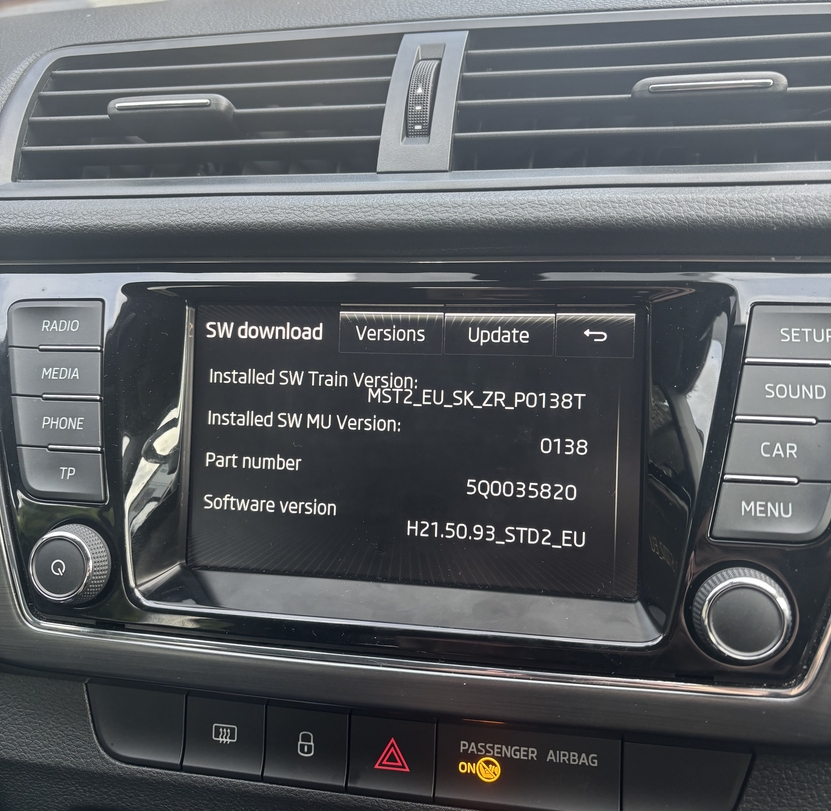 Looking for fascia/dashboard plate to fit with Kenwood screen install