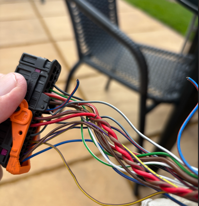 Fabia MK2 front door harness AGAIN...
