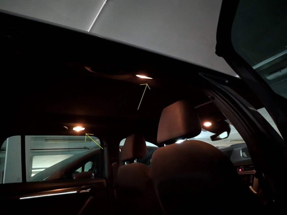Rear passenger overdoors lights.jpg