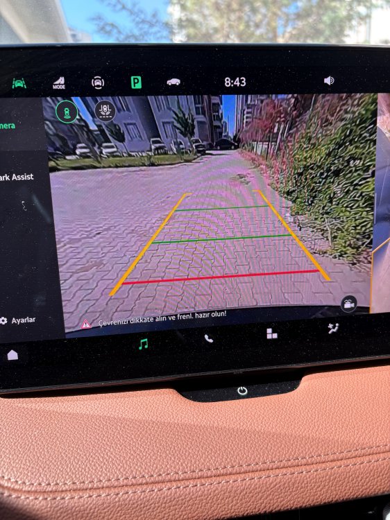 Skoda Superb IV reversing camera image quality problem.jpg