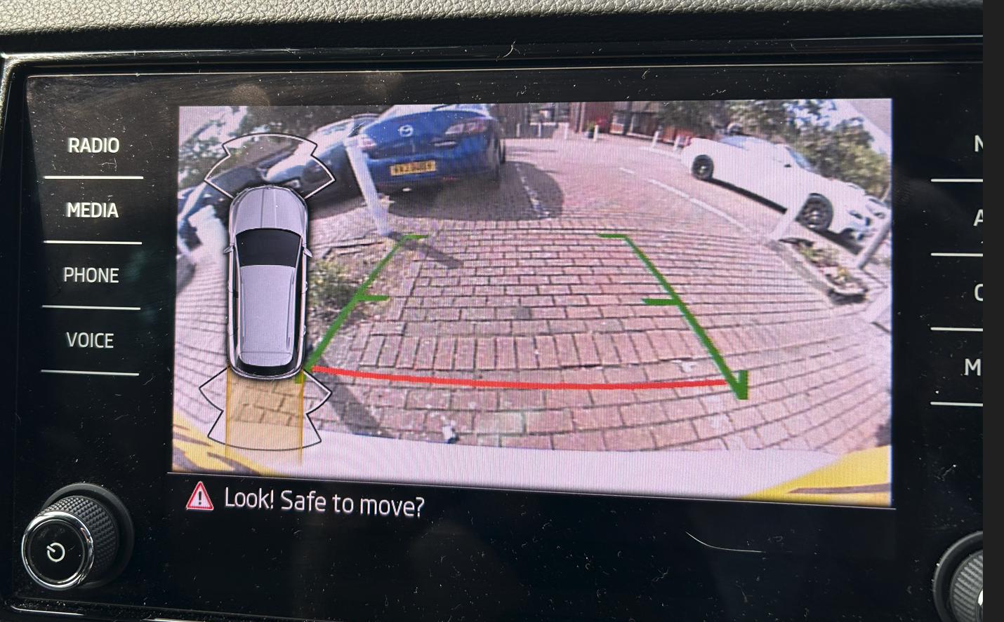 Reversing Camera 'bBind Spot'