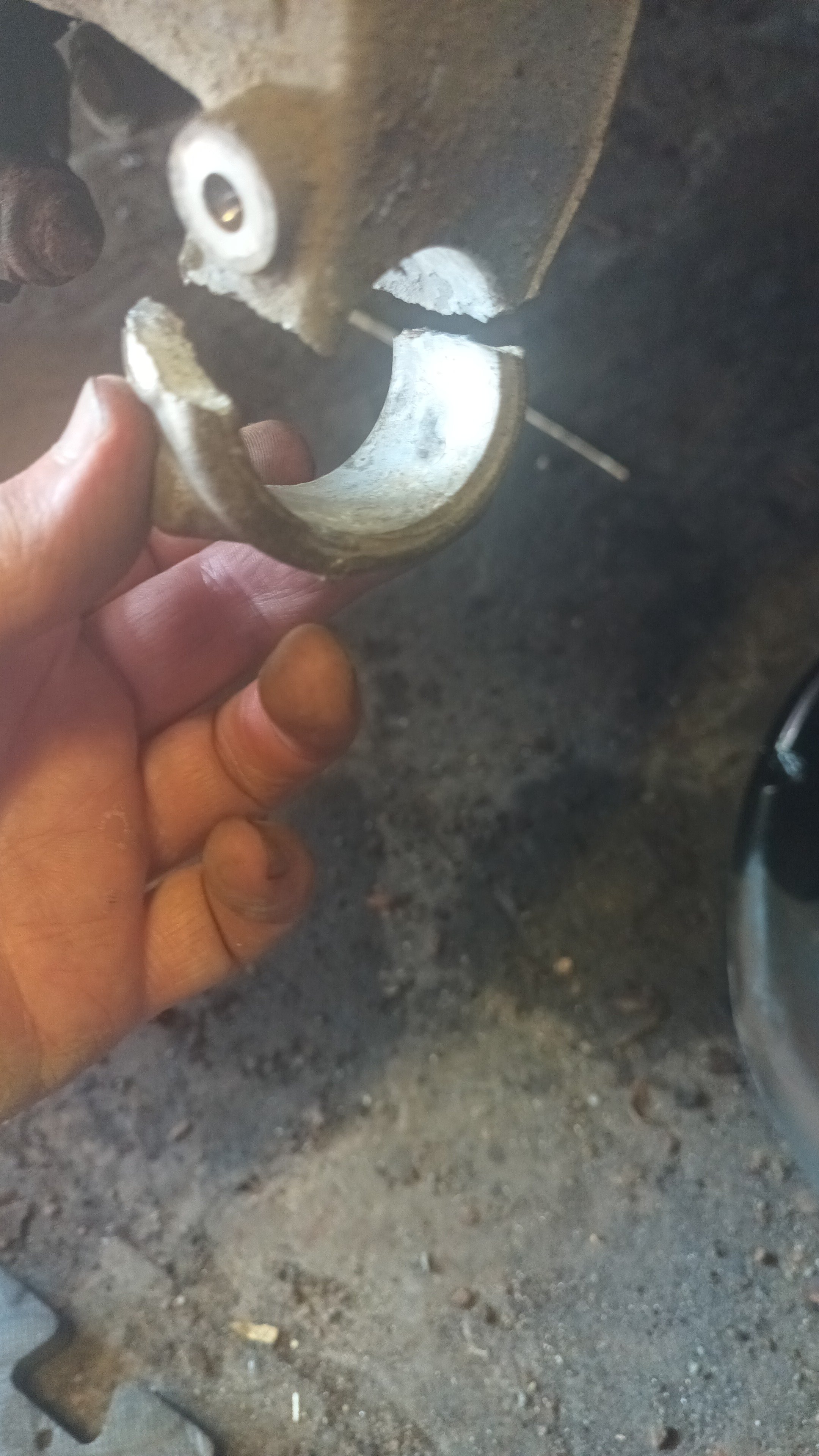 Superb 4x4 Rear Steering Knuckle \ Hub Carrier