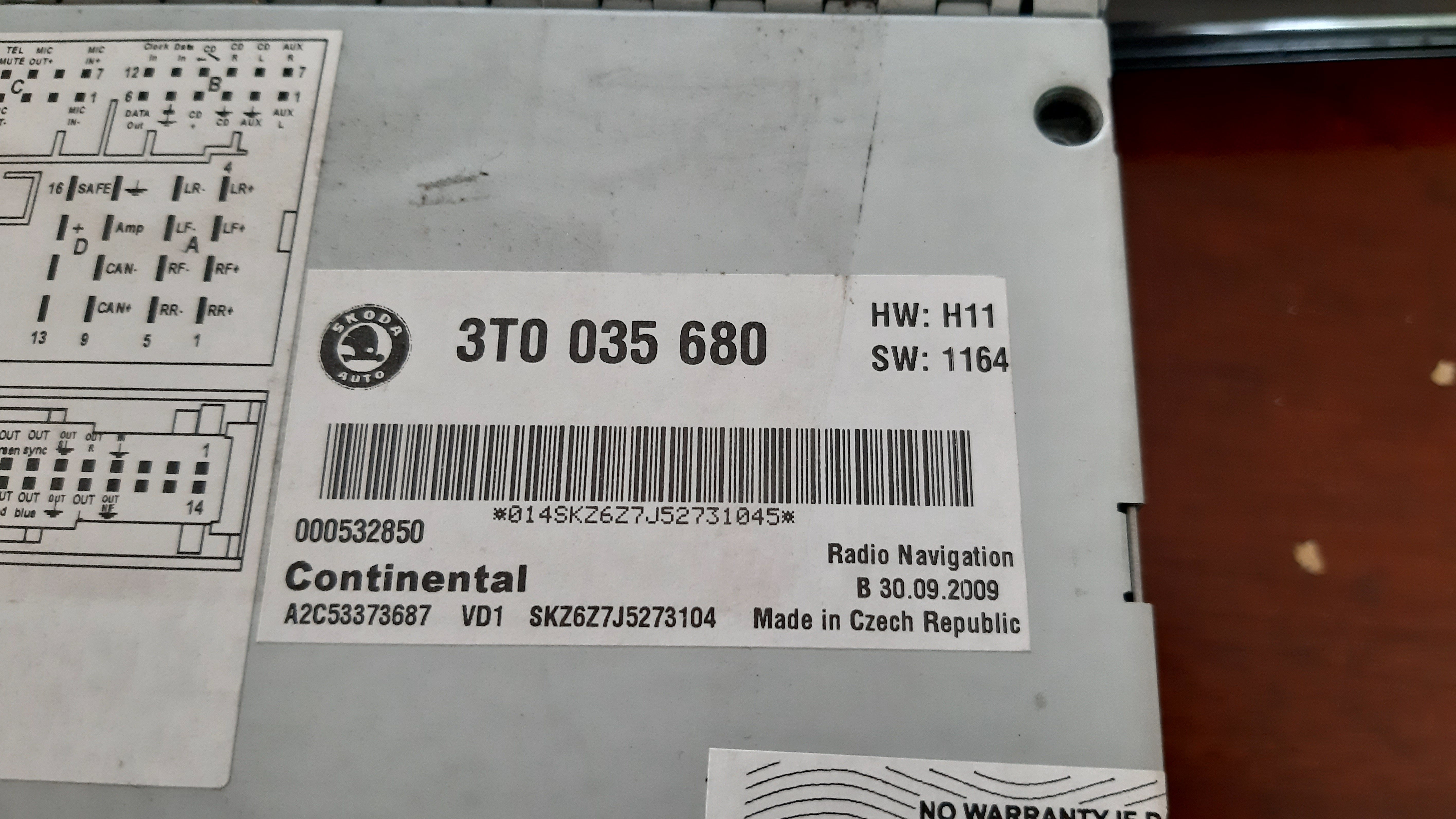 Skoda Superb mk2 columbus sytem not starting up.