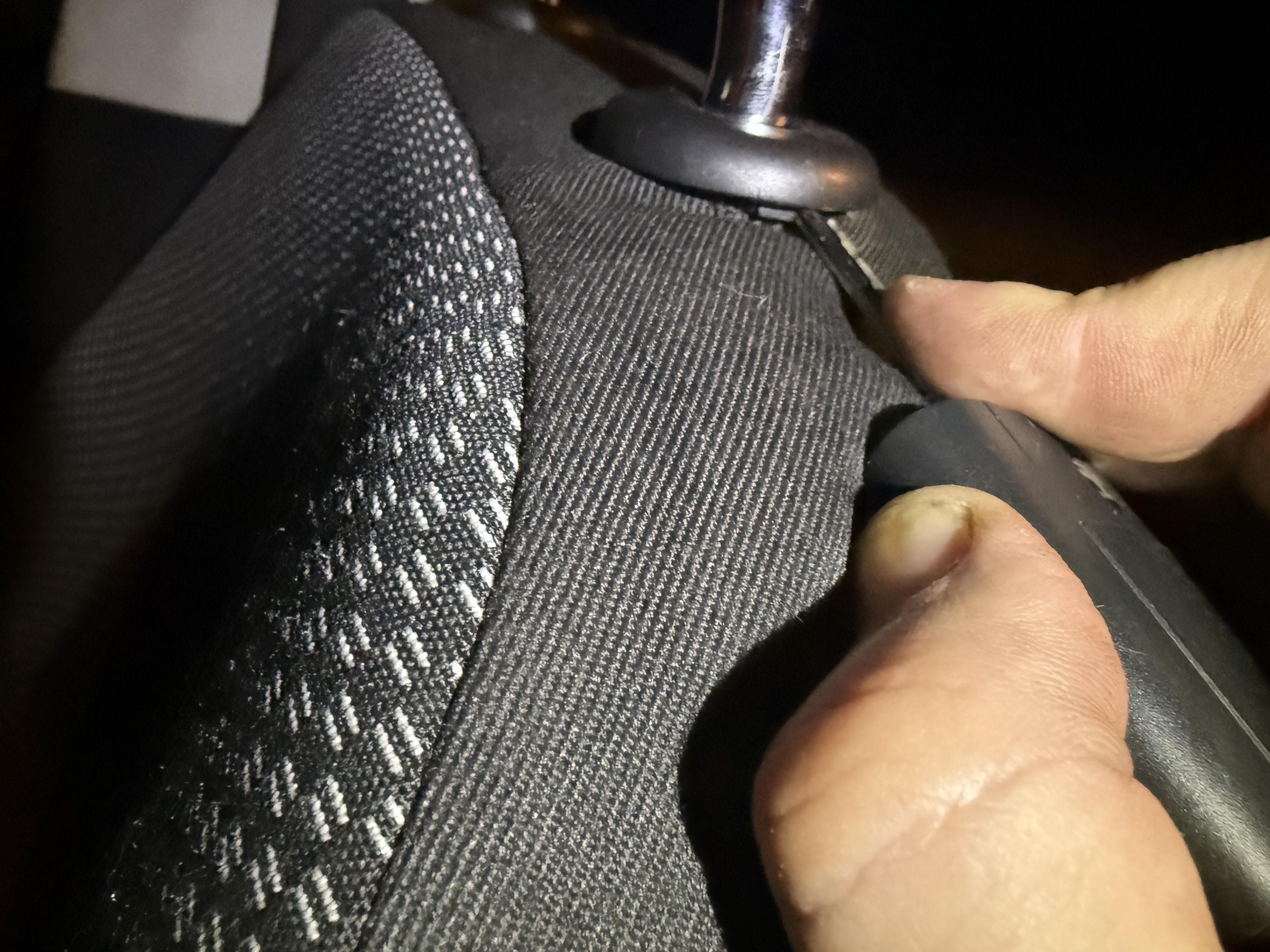 front head rest removal